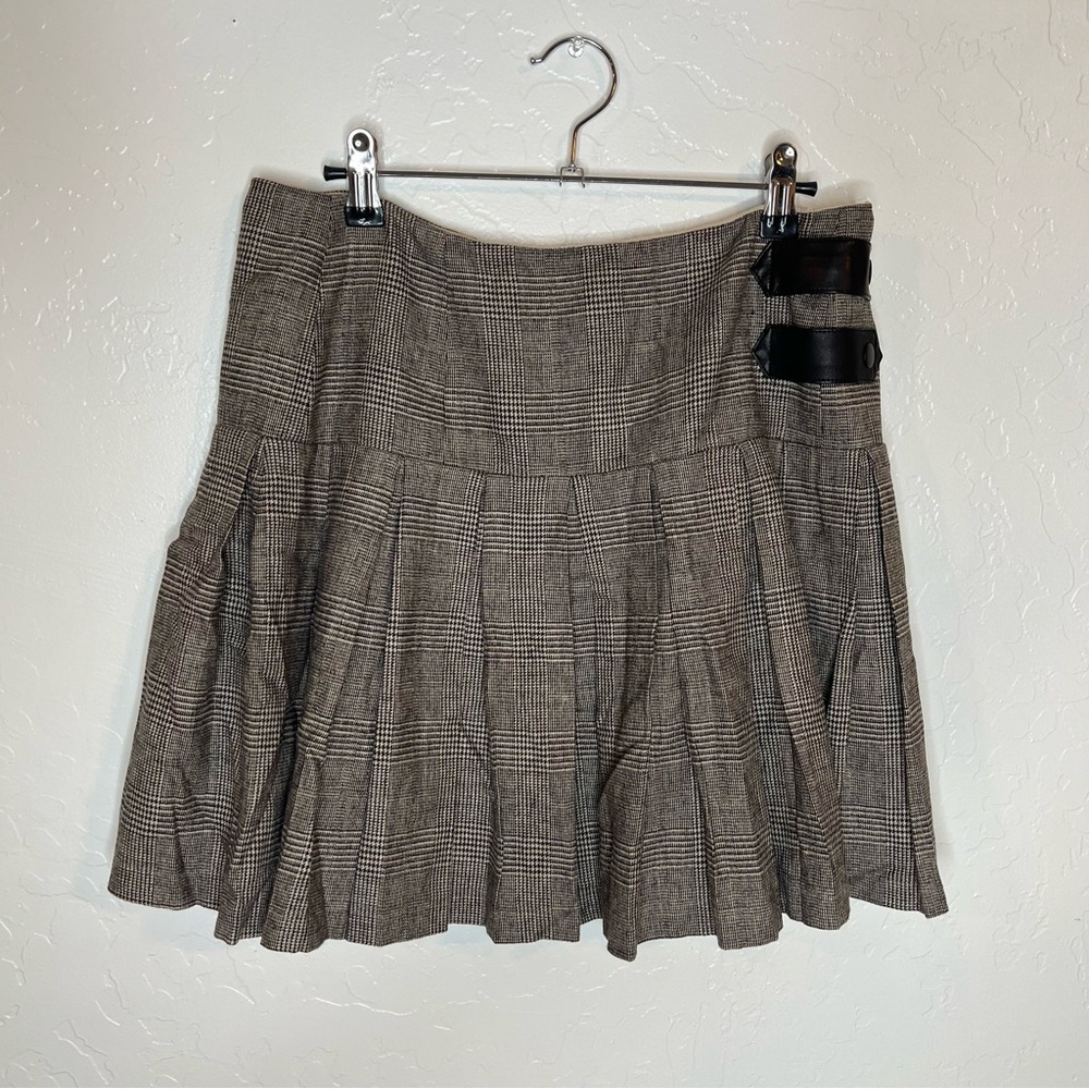 Alice + Olivia Mini  Skirt Sz 10 Emilie Pleated Brown Wool blend Lambs Leather